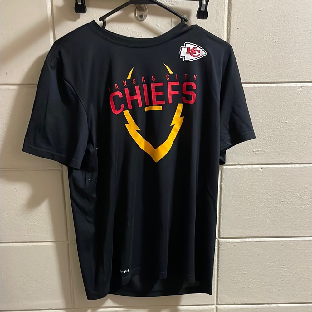 NFL Nike Dri-Fit Black Kansas City  Chiefs Tee. Size Medium